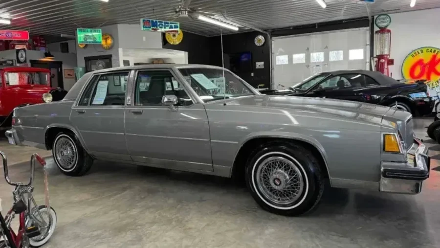 1984 Buick LeSabre - Image 2 of 31