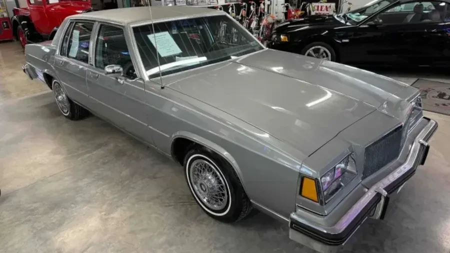 1984 Buick LeSabre - Image 9 of 31