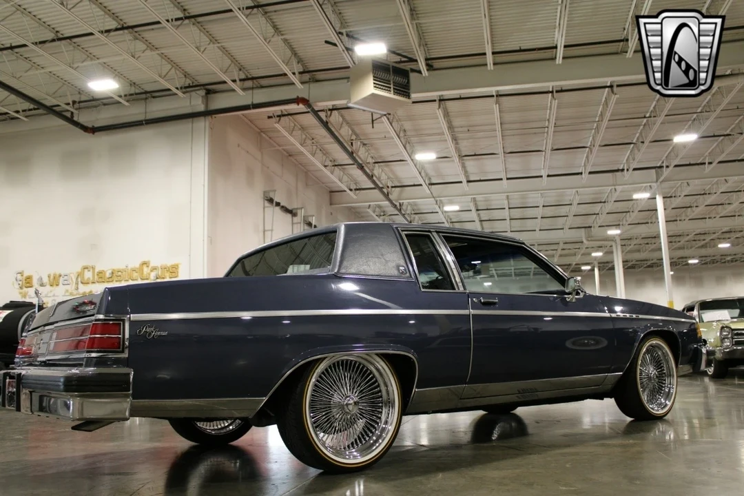 1984 Buick Park Avenue - Image 8 of 12