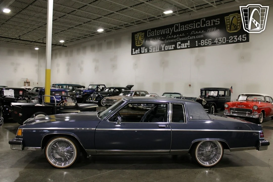1984 Buick Park Avenue - Image 5 of 12