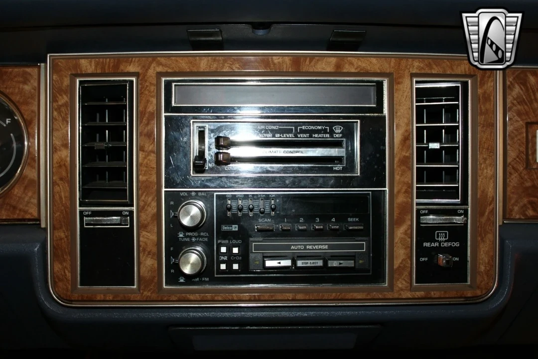 1984 Buick Park Avenue - Image 13 of 21