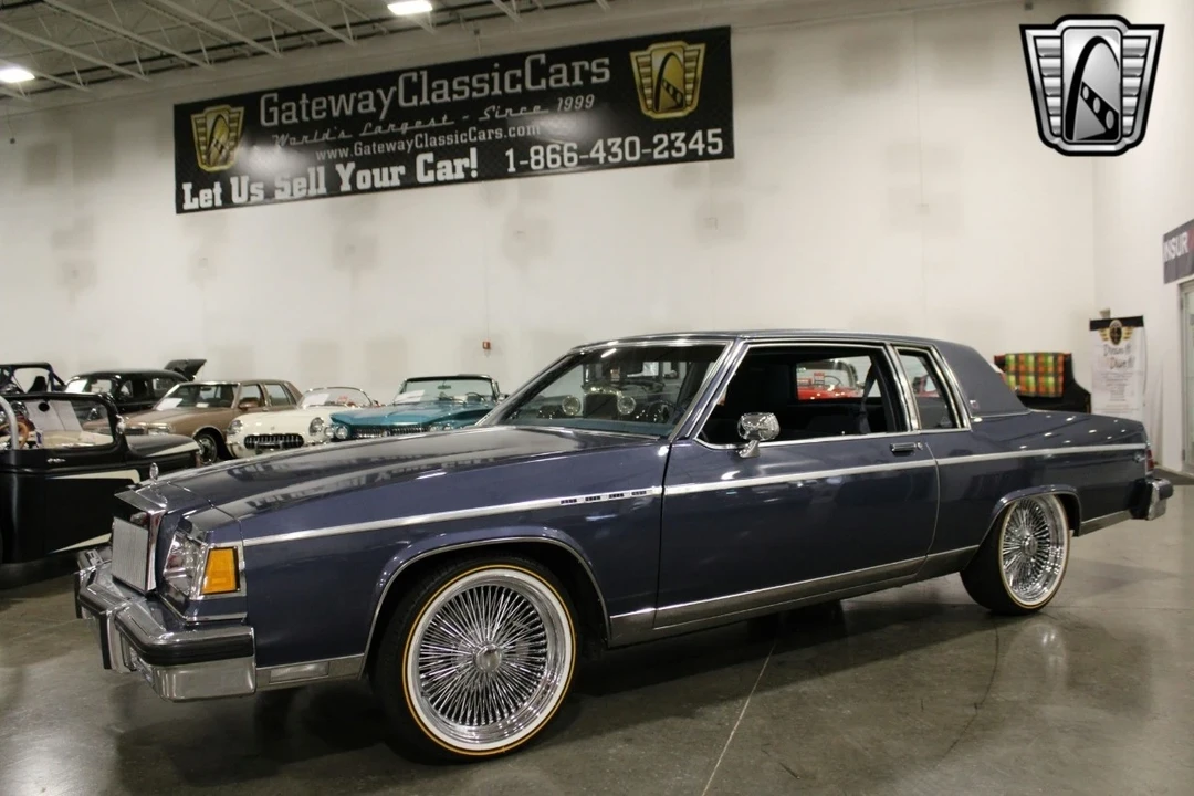 1984 Buick Park Avenue - Image 7 of 12