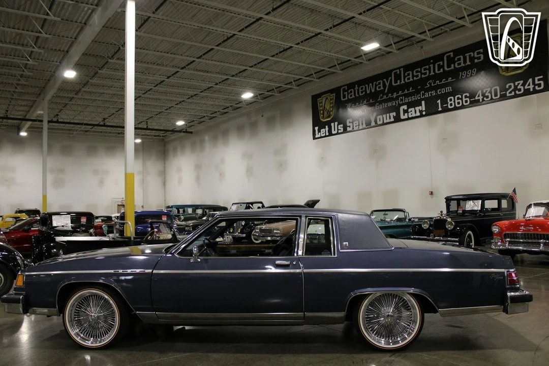 1984 Buick Park Avenue - Image 13 of 21