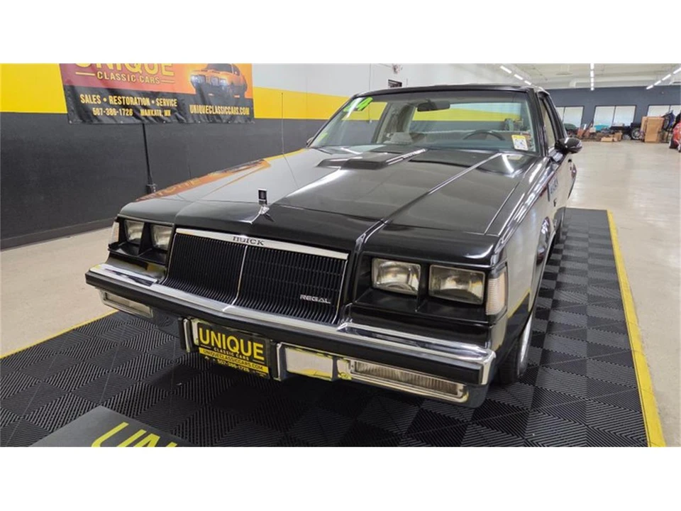 1984 Buick Regal - Image 11 of 31