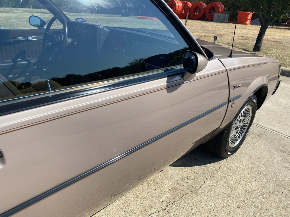 1984 Buick Regal - Image 23 of 31