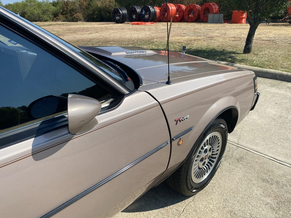 1984 Buick Regal - Image 24 of 31