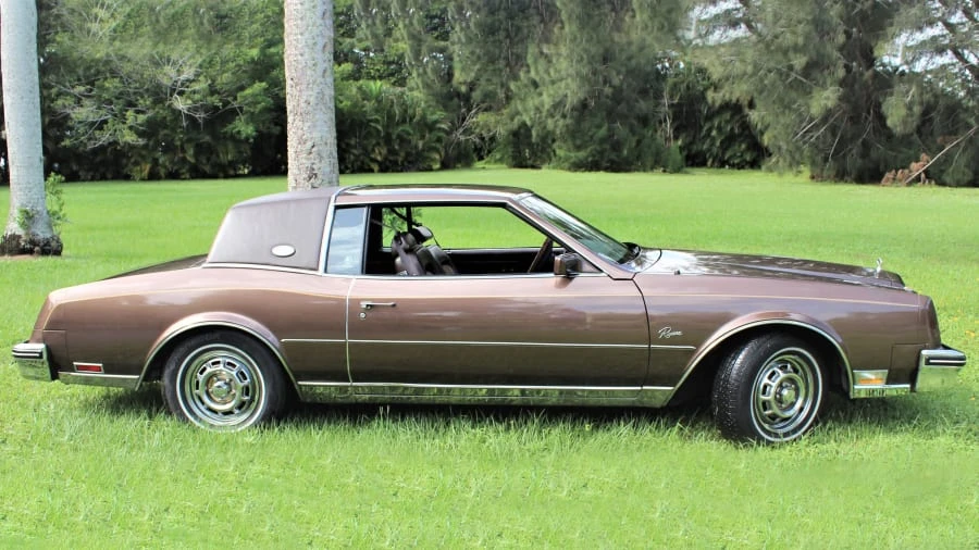 1984 Buick Riviera 4th-7th Gen - Image 2 of 13