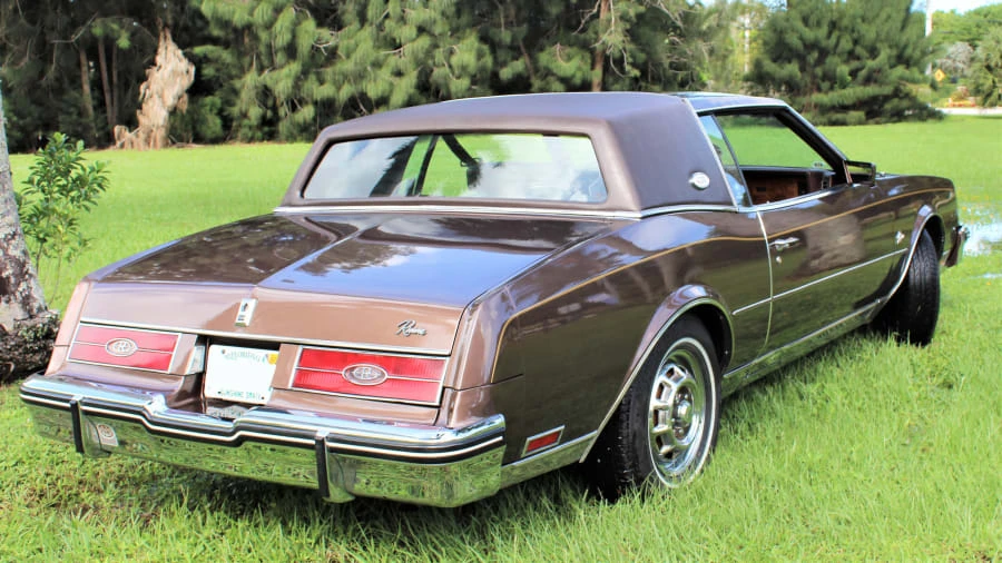 1984 Buick Riviera 4th-7th Gen - Image 3 of 13