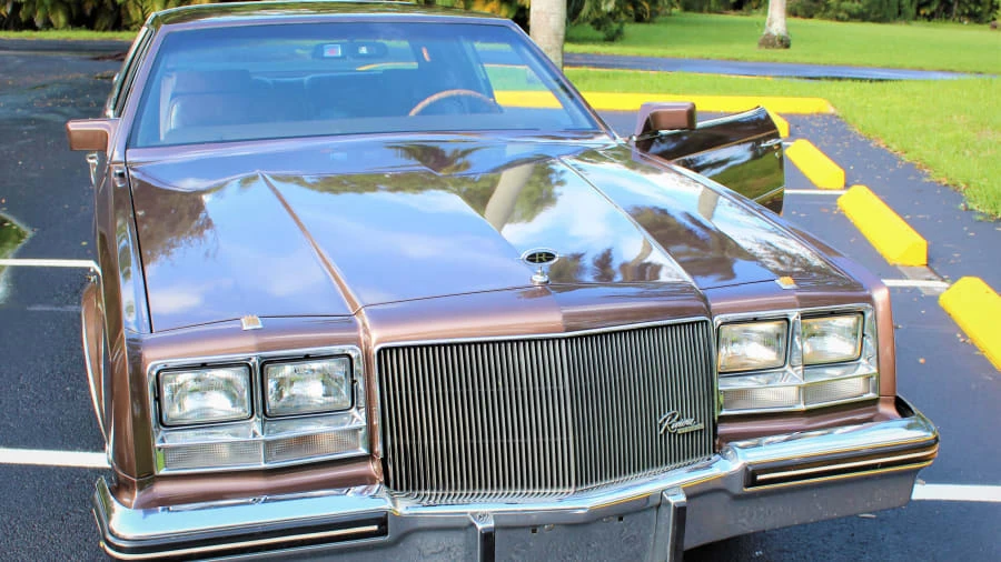 1984 Buick Riviera 4th-7th Gen - Image 7 of 13