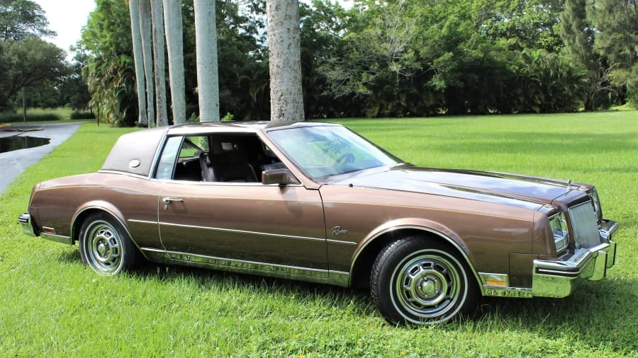 1984 Buick Riviera 4th-7th Gen - Image 13 of 13