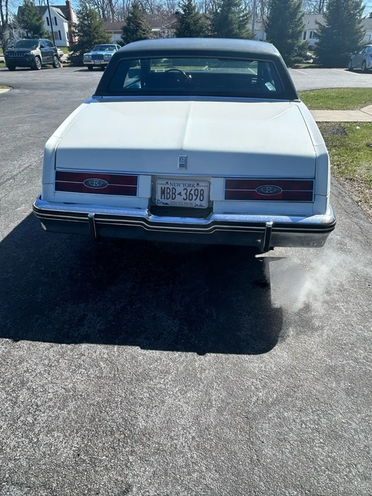 1984 Buick Riviera 4th-7th Gen - Image 4 of 21