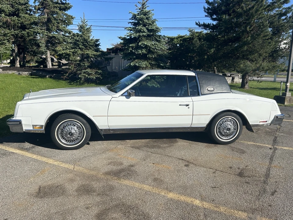 1984 Buick Riviera 4th-7th Gen - Image 2 of 28