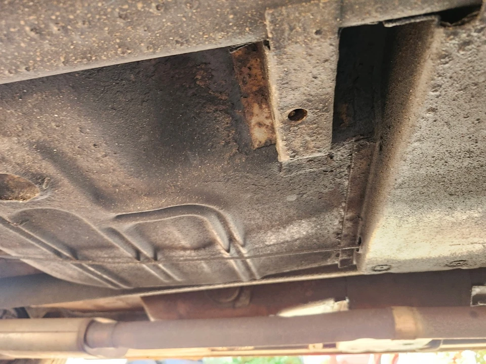 1984 Buick Riviera 4th-7th Gen - Image 22 of 28