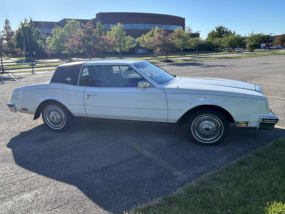 1984 Buick Riviera 4th-7th Gen - Image 3 of 28