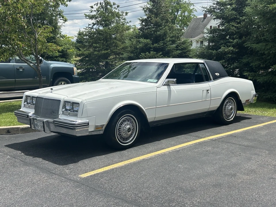 1984 Buick Riviera 4th-7th Gen - Image 7 of 28