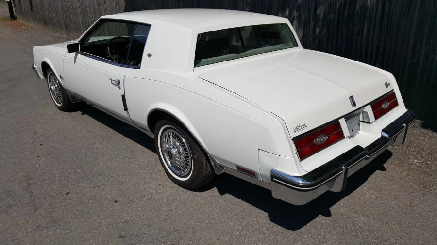 1984 Buick Riviera 4th-7th Gen - Image 3 of 8