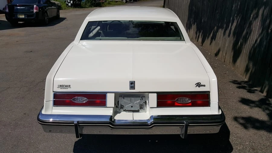 1984 Buick Riviera 4th-7th Gen - Image 6 of 8