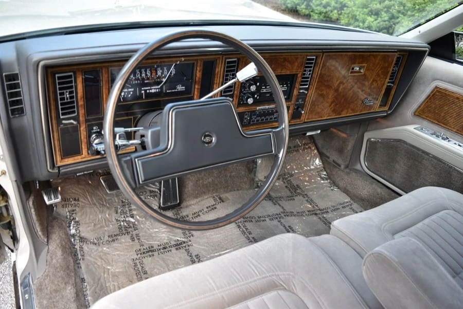 1984 Buick Riviera 4th-7th Gen - Image 23 of 31