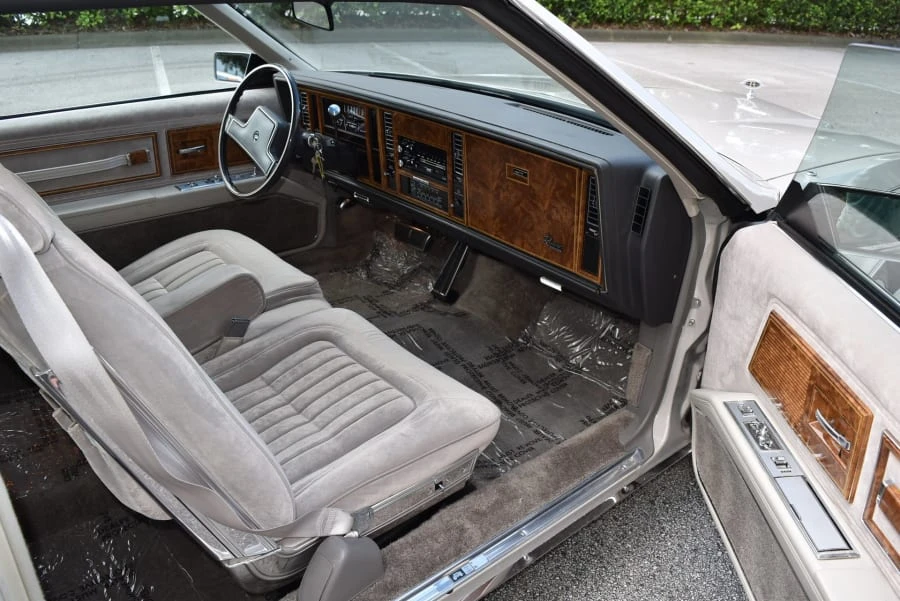 1984 Buick Riviera 4th-7th Gen - Image 17 of 31