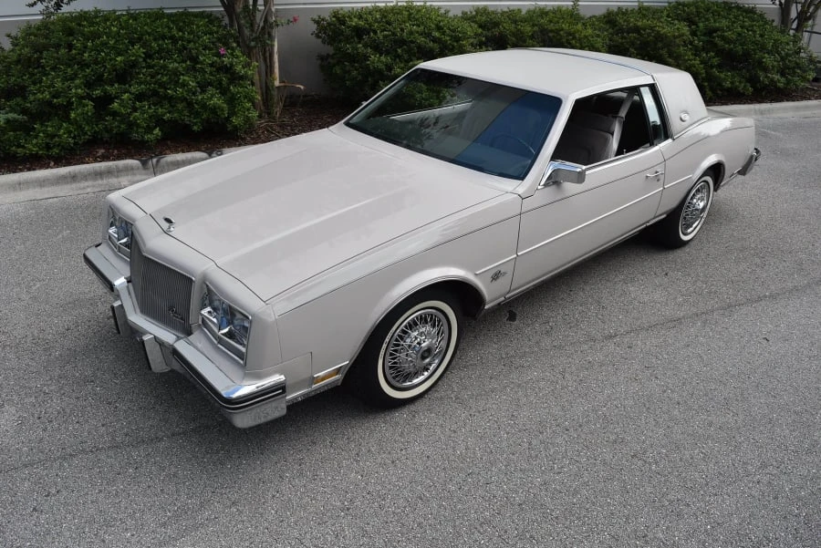 1984 Buick Riviera 4th-7th Gen - Image 6 of 31
