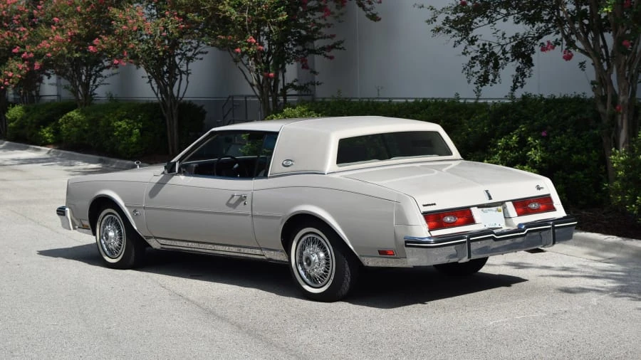 1984 Buick Riviera 4th-7th Gen - Image 7 of 31