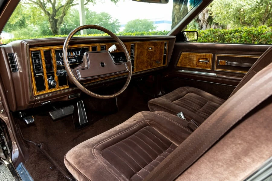 1984 Buick Riviera 4th-7th Gen - Image 3 of 29