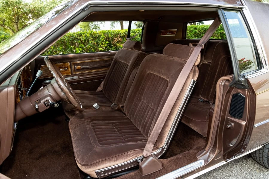 1984 Buick Riviera 4th-7th Gen - Image 5 of 29