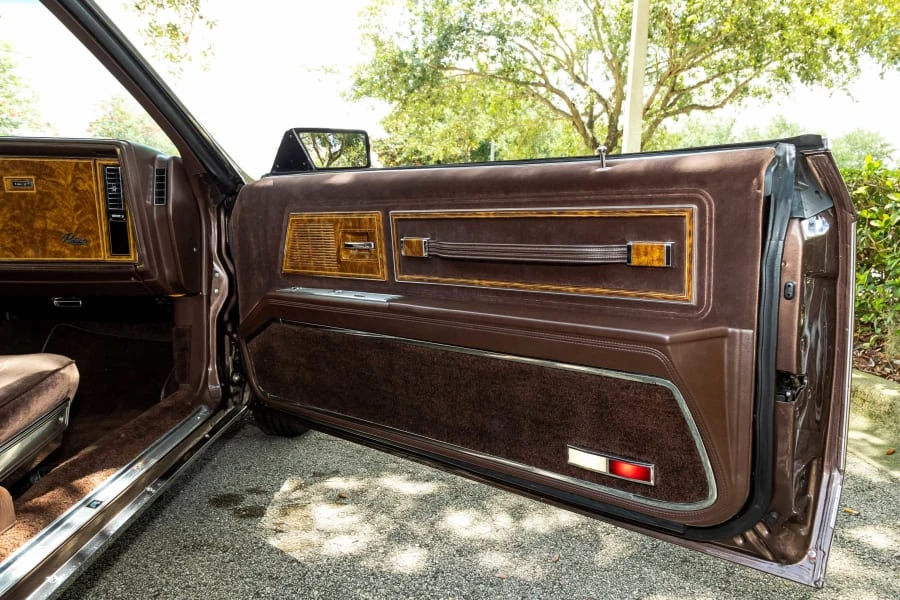 1984 Buick Riviera 4th-7th Gen - Image 26 of 29