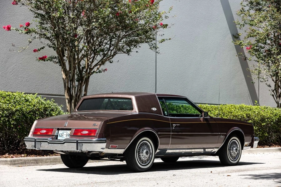 1984 Buick Riviera 4th-7th Gen - Image 27 of 29