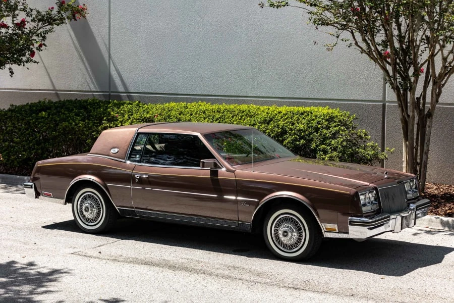 1984 Buick Riviera 4th-7th Gen - Image 28 of 29