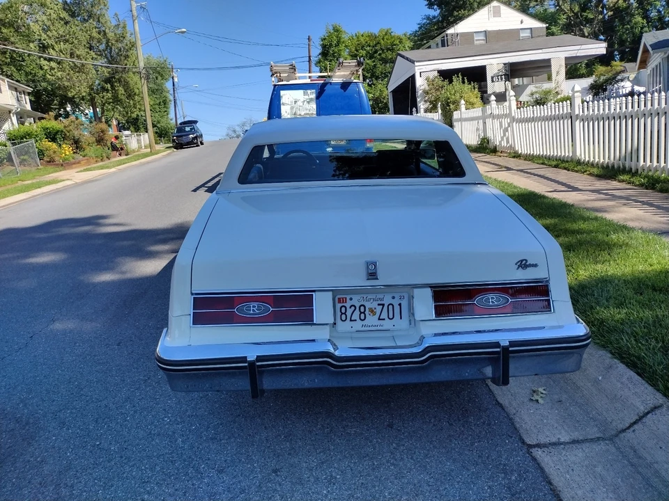 1984 Buick Riviera 4th-7th Gen - Image 2 of 5