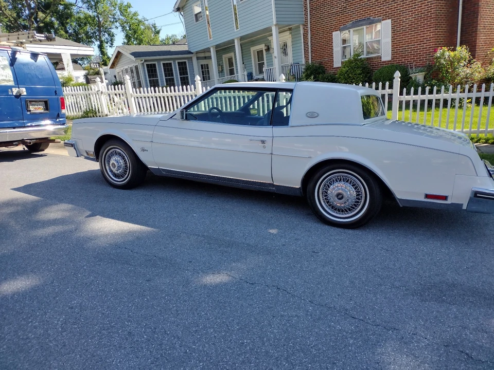 1984 Buick Riviera 4th-7th Gen - Image 5 of 5