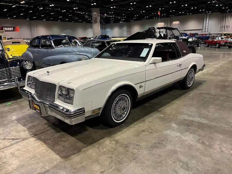 1984 Buick Riviera 4th-7th Gen - Image 3 of 17