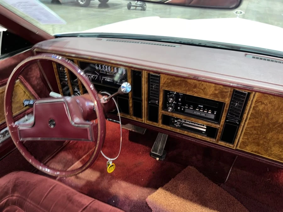 1984 Buick Riviera 4th-7th Gen - Image 12 of 17