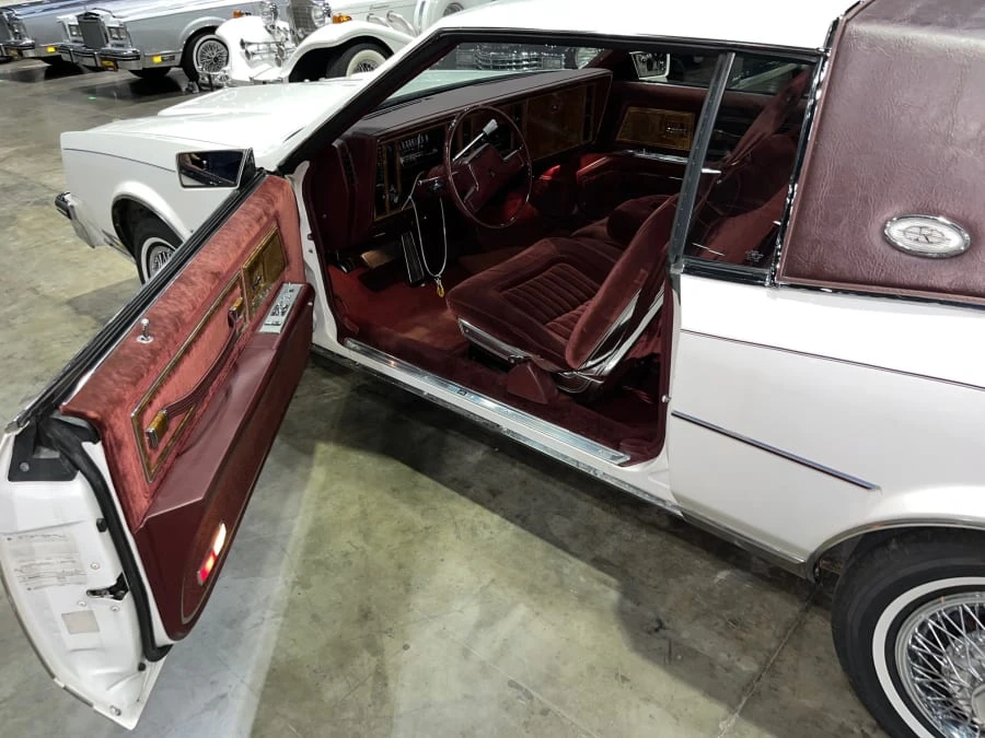 1984 Buick Riviera 4th-7th Gen - Image 13 of 17