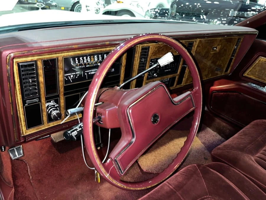 1984 Buick Riviera 4th-7th Gen - Image 16 of 17