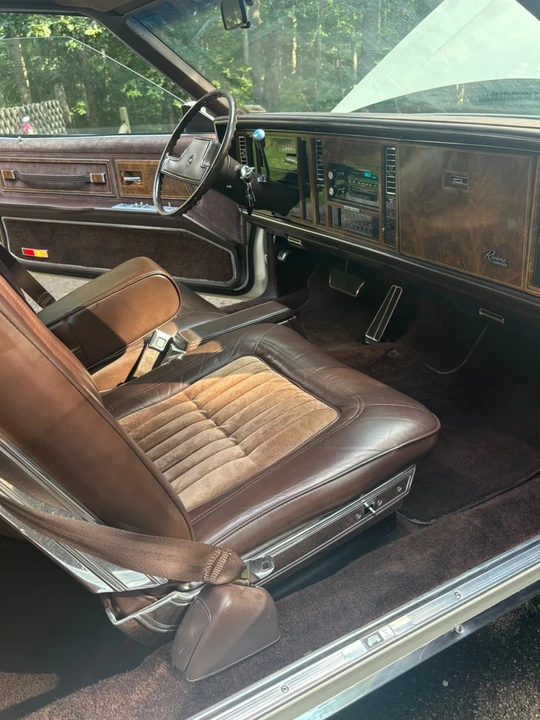 1984 Buick Riviera 4th-7th Gen - Image 9 of 15