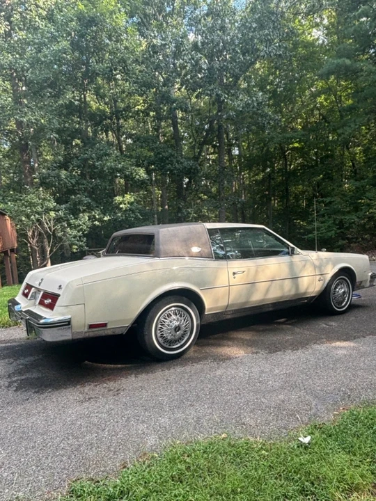 1984 Buick Riviera 4th-7th Gen - Image 6 of 15