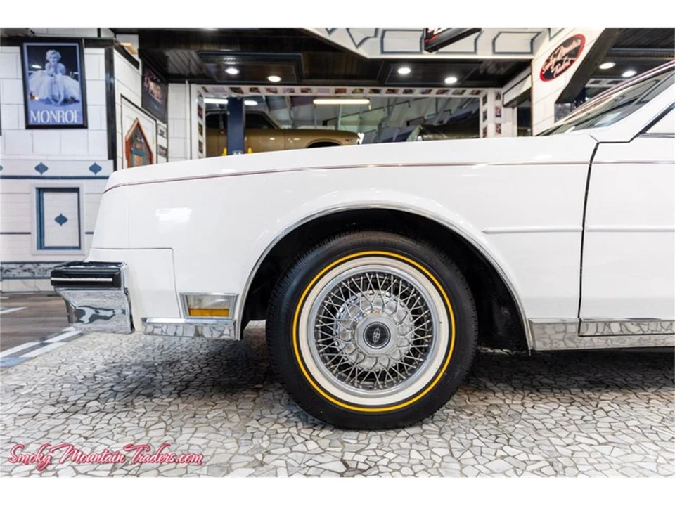 1984 Buick Riviera 4th-7th Gen - Image 7 of 31