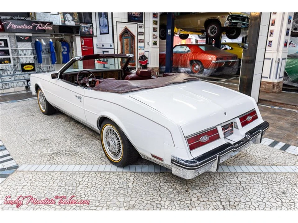 1984 Buick Riviera 4th-7th Gen - Image 29 of 31