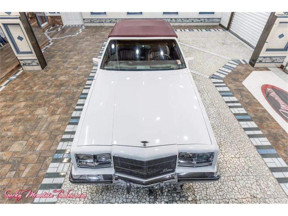 1984 Buick Riviera 4th-7th Gen - Image 9 of 31