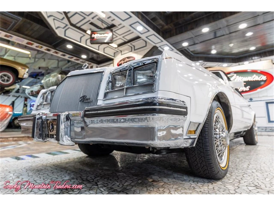 1984 Buick Riviera 4th-7th Gen - Image 3 of 31