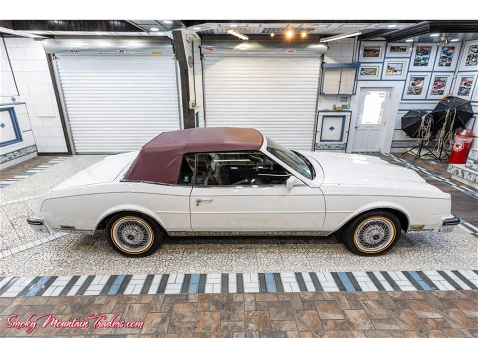 1984 Buick Riviera 4th-7th Gen - Image 20 of 31