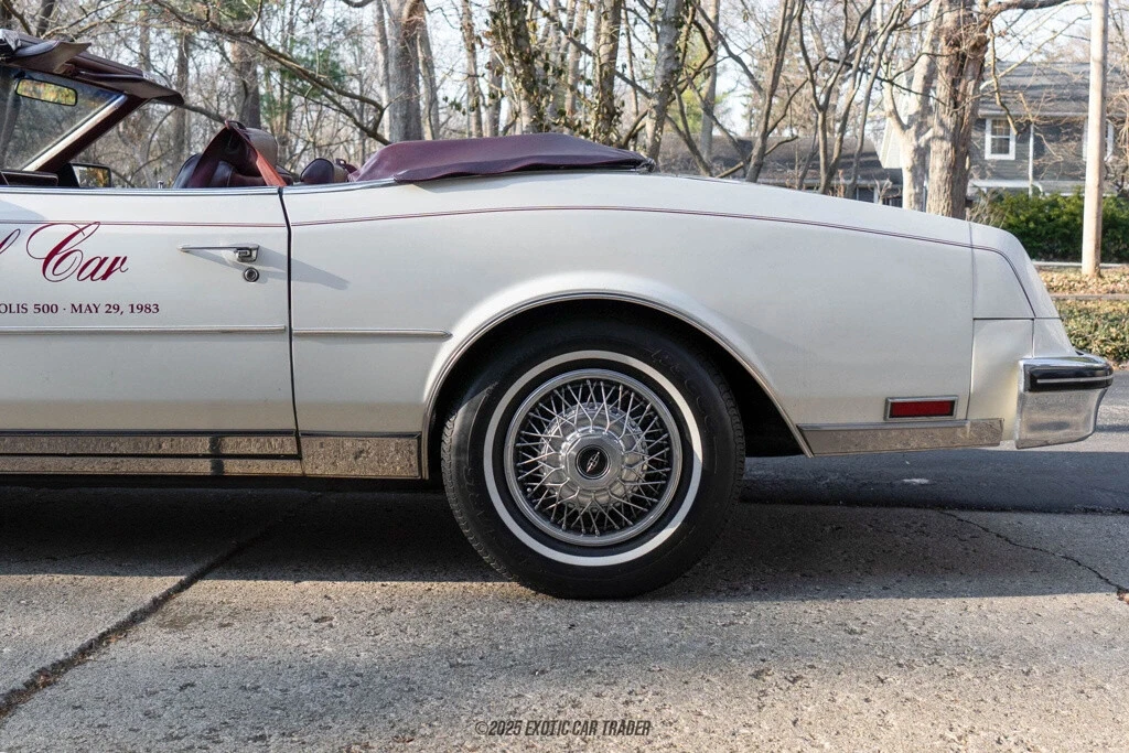 1984 Buick Riviera 4th-7th Gen - Image 5 of 12