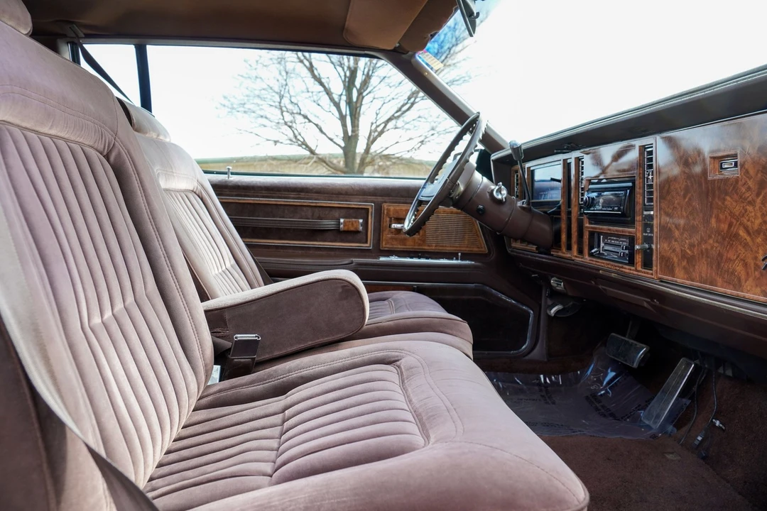 1984 Buick Riviera 4th-7th Gen - Image 15 of 21