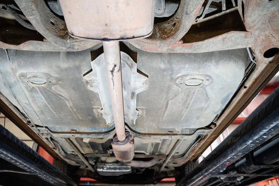 1984 Buick Riviera 4th-7th Gen - Image 18 of 21
