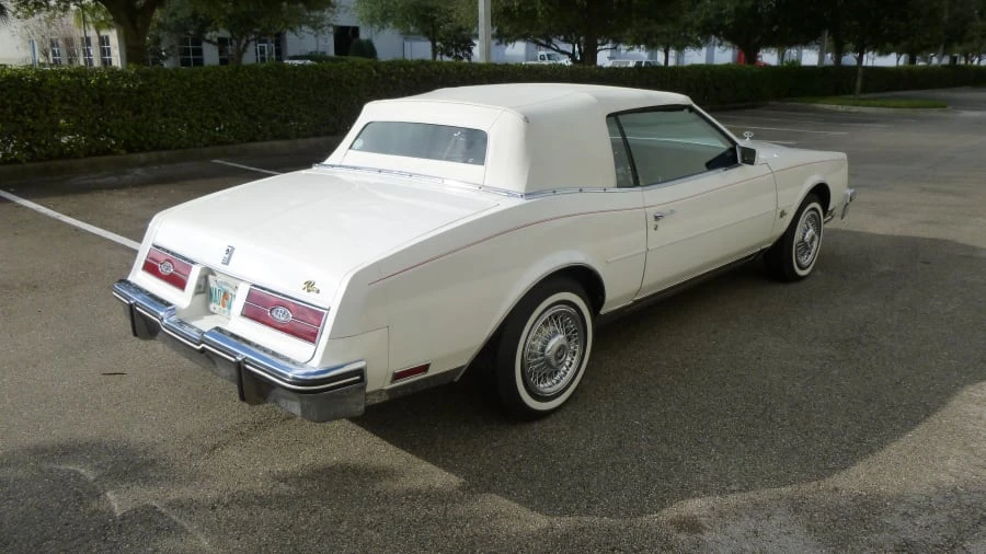 1984 Buick Riviera 4th-7th Gen - Image 3 of 9