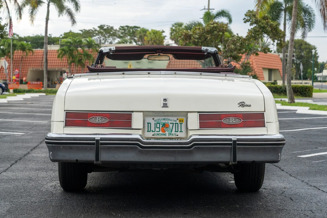 1984 Buick Riviera 4th-7th Gen - Image 6 of 31
