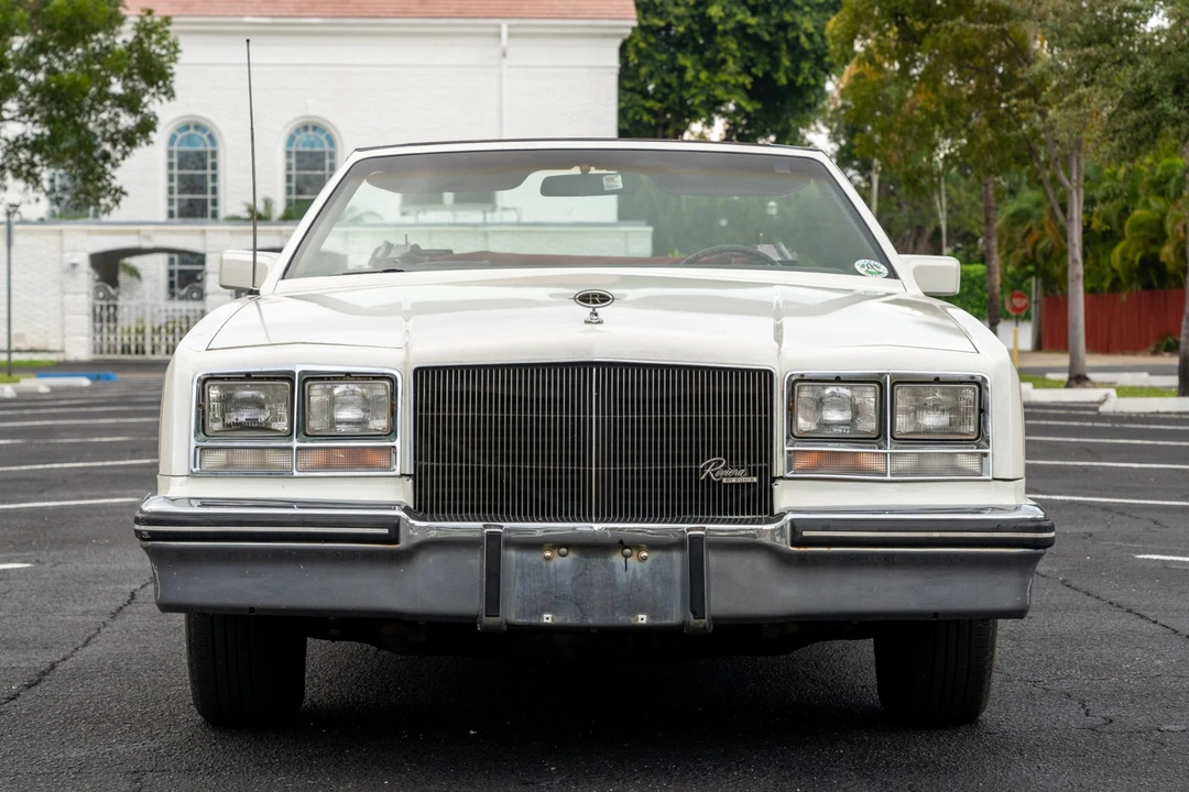 1984 Buick Riviera 4th-7th Gen - Image 10 of 31