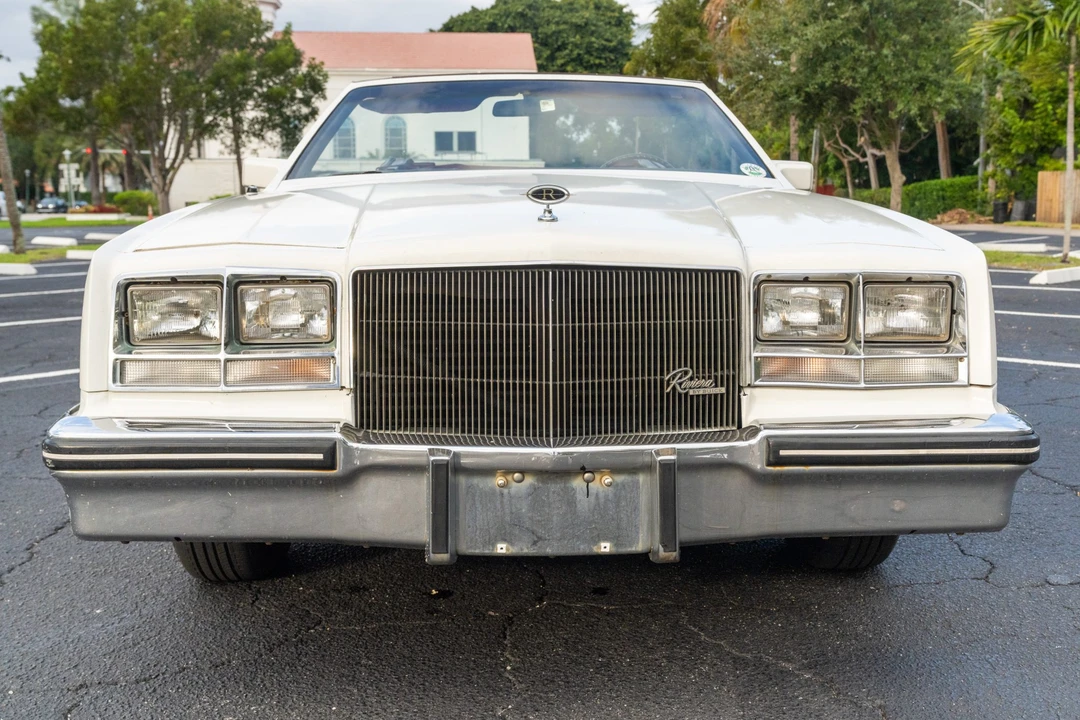 1984 Buick Riviera 4th-7th Gen - Image 11 of 31